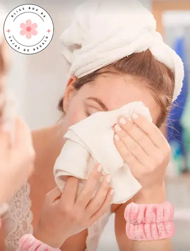 Kit Skincare Caja De Regalo Modelo Moño Niña Rosa 7 Unidades