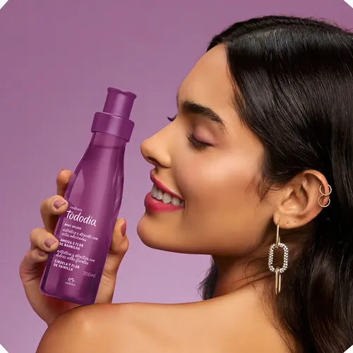 Kit Crema Y Body Splash Ciruela Flor Vainilla Tododia Natura
