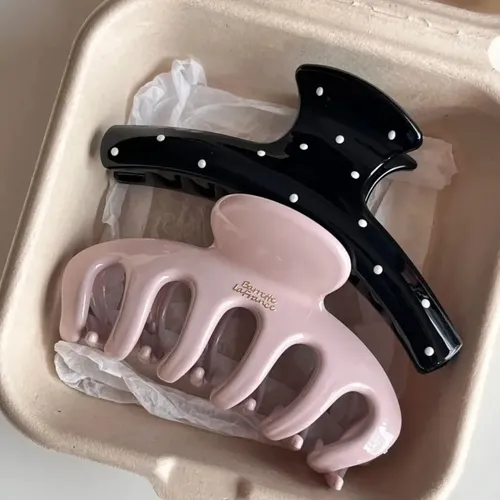 Accesorio Para El Pelo Con Forma De Tiburón Ondulado Grande