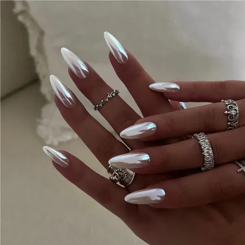 Uñas Minimalistas Recubiertas Y Ponibles