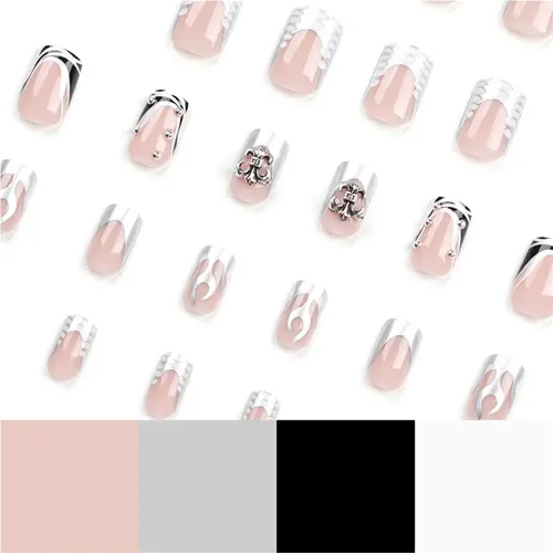 Uñas Postizas En Color Nude Con Relieve Plateado