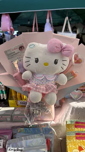 Ramo Maquillaje Regalo Peluche Kitty Dia Del Niño