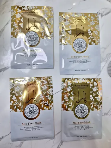 Kit Skincare 10piezas Mas Neceser Mas 10 Mascarillas Surtida