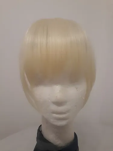 Flequillos Modelados En Cabello Orgánico Bitono Con Broche