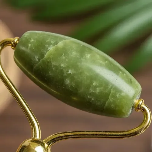 Jade Roller Masajeador Facial Y Piedra Gua Sha Original Set