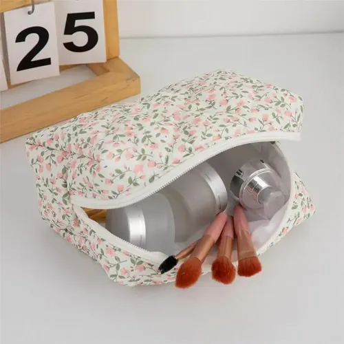 Neceser Acolchado Floral Para Maquillaje Y Accesorios
