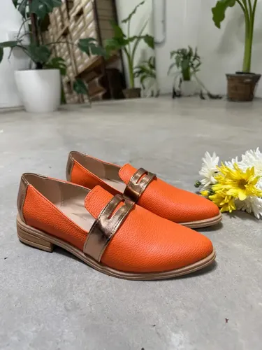Zapato Mocasin Bajo Ioris Con Vincha Y Talonera Combinada