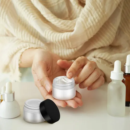 4 Envases Pequeños Con Tapa Para Exfoliante Corporal