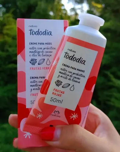 Crema Nutritiva Para Manos Frutas Rojas Natura Tododia 50 Ml