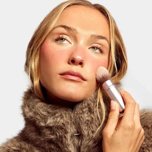 Holista Brocha Retráctil Multipropósito Para Bronzer Y Blush Lila