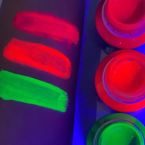 Kit Maquillaje Artístico Fluorescente Neon Luz Negra Glow