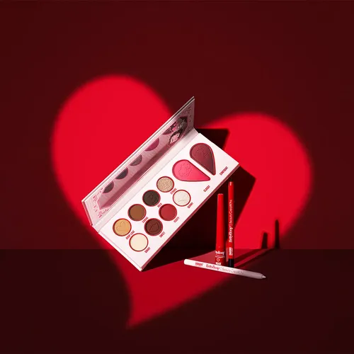 Paleta De Sombras Y Rubores Beauty Creations X Betty Boop