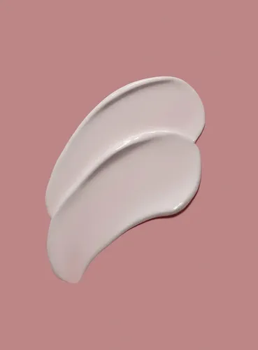 Rare Beauty. Hydrating Body Lotion. Crema Corporal.