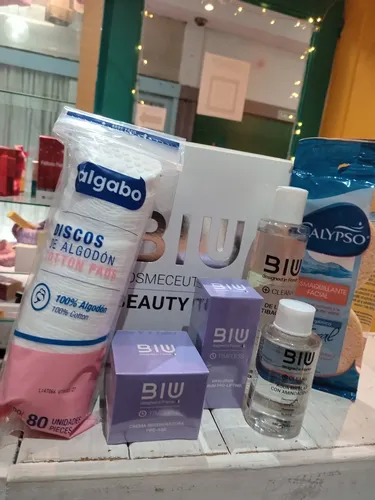 Kit Biu Timeless Pro Age Skincare Hialurónico Dia D La Madre
