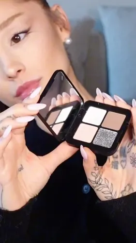 R.e.m Beauty Edicion Limitada Dangerous Woman Paleta Sombras
