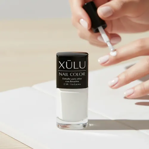 Esmalte Para Uñas Con Keratina Efecto Fortalecedor Xúlu Z800 Color 39 – VÍA LÁCTEA