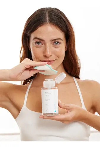 The Glow Factor Aqua Blu – Agua Micelar Limpiadora y Desmaquillante Facial x 200ml