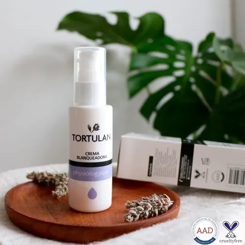 Tortulan Crema Blanqueadora Para Manchas De Sol Y Edad