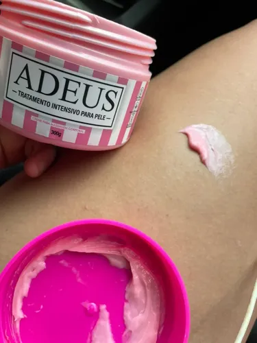 Crema Adiós Multifuncional Tratamiento De Estrías, Celulitis y Flacides Fragancia Frutos Rojos