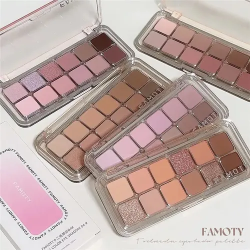 Paleta De  12 Sombras Para Ojos Mate Y Shimmer –  By  Famoty