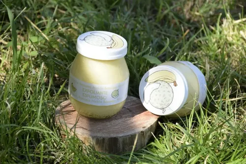 Exfoliante Corporal Espumoso De Banana Y Melón Ouroboros