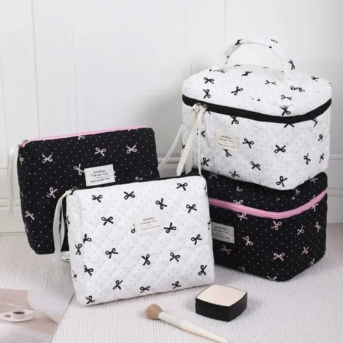 Bolsa Acolchada Con Lazo Rosa For Maquillaje, Bolsa De \\