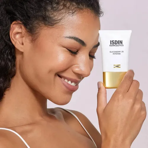 Gel facial Glicoisdin 25 con efecto exfoliante intenso con ácido glicólico, 50 g, Isdin