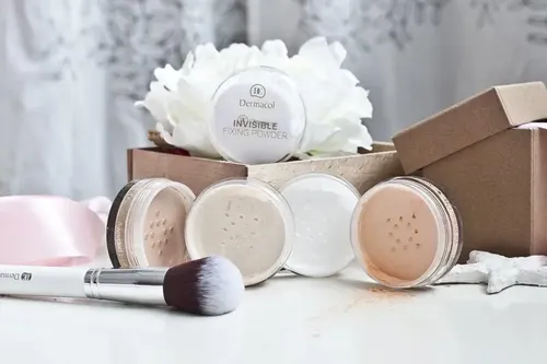 Polvo Fijador Invisible Dermacol Maquillaje Hipoalergenico