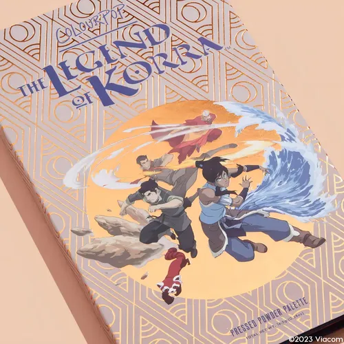 Paleta de Sombras ColourPop Legend of Korra con 15 Tonos