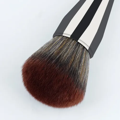Set De Brochas Para Rubor Y Polvos, Cerdas De 3 Colores