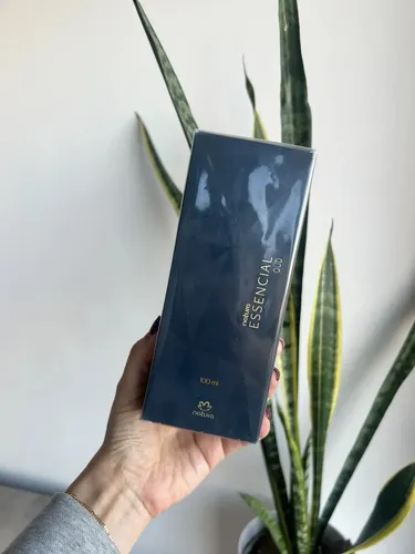 Perfume Essencial Oud Femenino Edp 100 Ml Natura