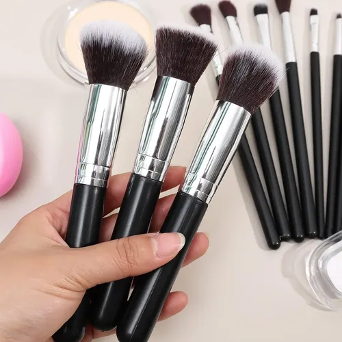 Set De 16 Brochas Y Esponjas De Maquillaje Fáciles De Aplica Negro