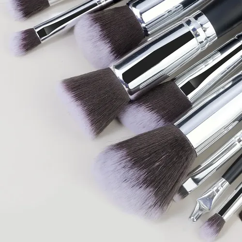 Set De 21 Brochas De Maquillaje Con Mango De Madera