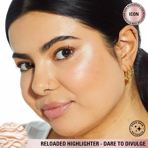 Polvo Iluminador Compacto Revolución 9.92 G Brillo Intenso