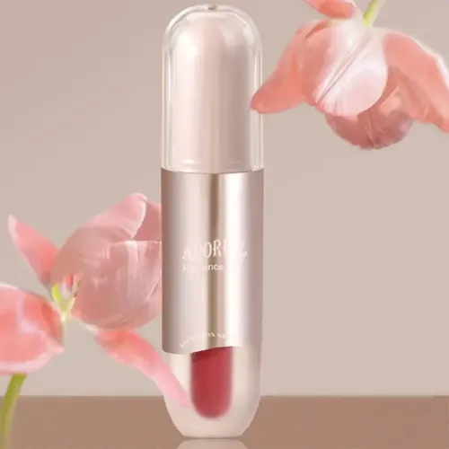 Labial Liquido Adore Radiance Lip Glaze Hidratante – By Color 018