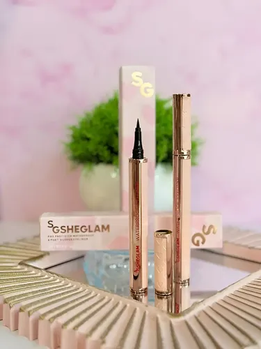 Delineador Líquido Eyeliner Precision Color Black Sheglam Negro Mate