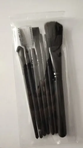 Juego De 7 Brochas De Maquillaje Portátiles Negras