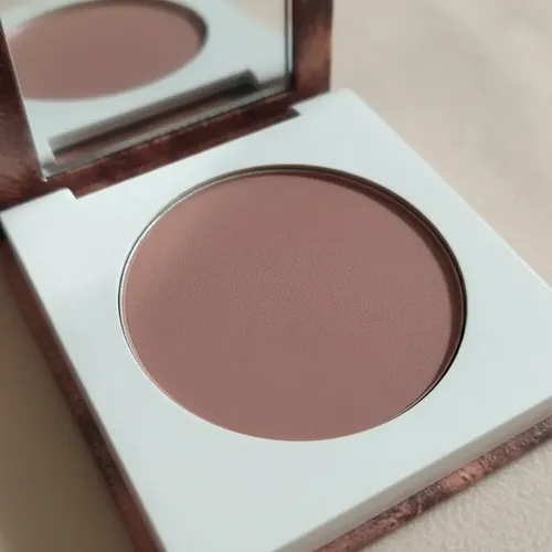 Avon Ultra Color Rubor Compacto Facial Efecto Bronceado