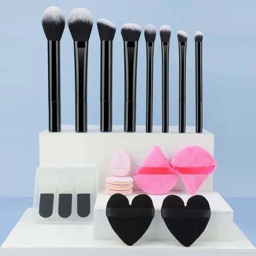 Set De 19 Brochas De Maquillaje Con 8 De Retoque En Negro