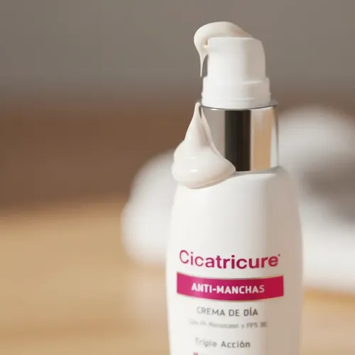 Crema Facial Cicatricure Anti-manchas De Día 50 Gr