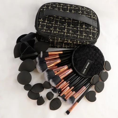 Set Profesional 47 Piezas Brochas Esponjas Y Neceser