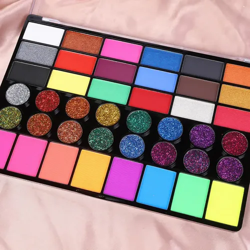 Paleta De Maquillaje Facial A Base De Agua De 42 Piezas.