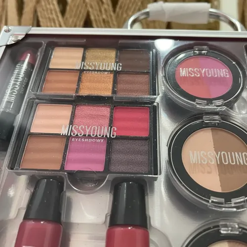Set De Maquillaje Miss Young Kit De Maquillaje Completo 50pz