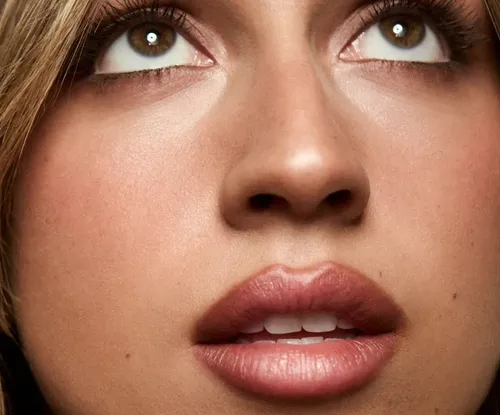 Delineador de Labios Rhode Peptide Lip Shade Color Lean Cremoso