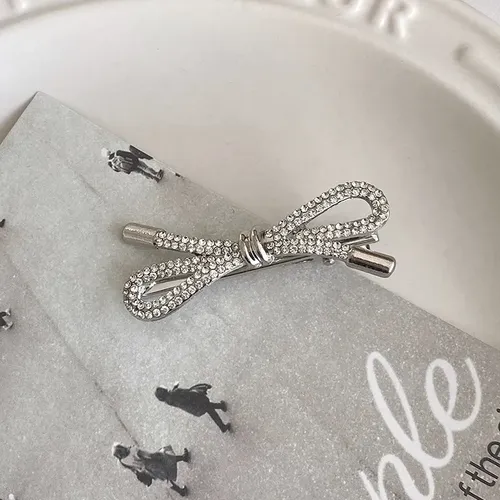 Broche De Pelo Mariposa Con Brillo Y Estras