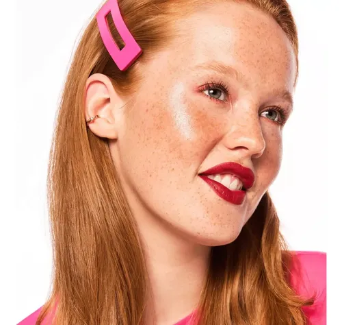 Iluminador En Barra Essence Baby Got Glow Holagrafico Rubor 10- Holly Apricotly