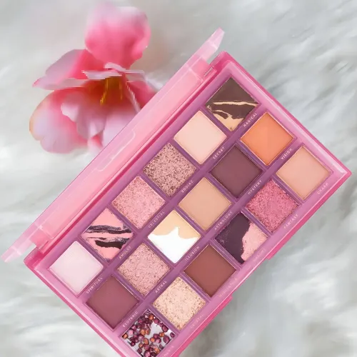 Paleta De Sombras De Ojos Mystic Glow Ruby Rose Sombra Colorida