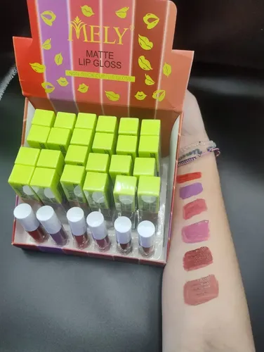 Labial Mely Mate De Alta Duracion Color 03
