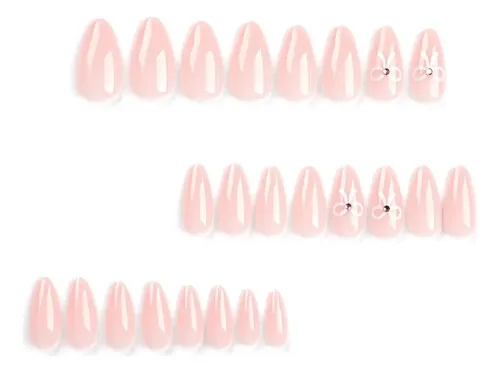 Uñas Decoradas Con Un Lazo Blanco Minimalista
