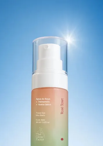 The Glow Factor Rosé Toner – Tónico Facial con Agua De Rosas y Hamamelis Travel Size x 30ml